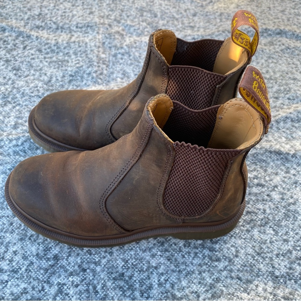 2976 Crazy Horse Leather Dr. Martens Chelsea Boots